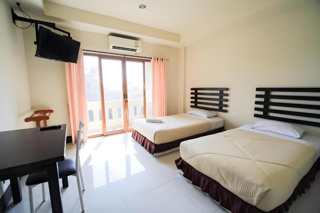 Amornsukhothai Hotel Экстерьер фото