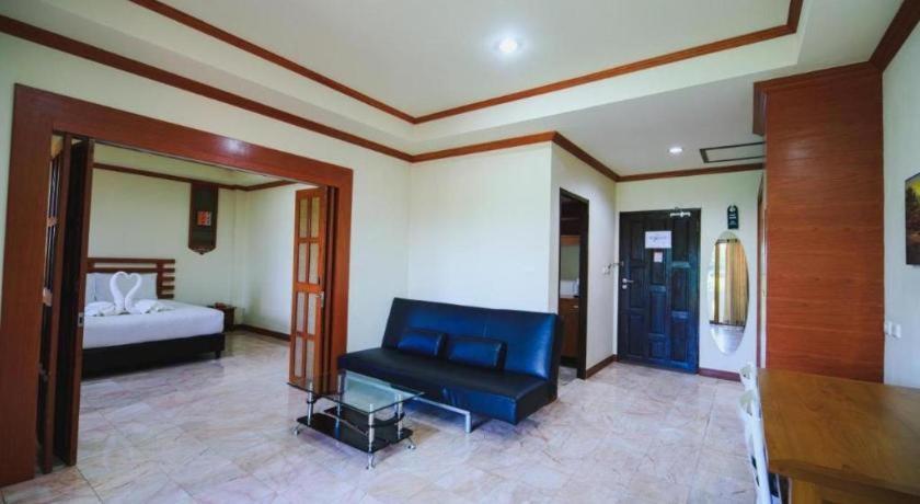 Amornsukhothai Hotel Экстерьер фото