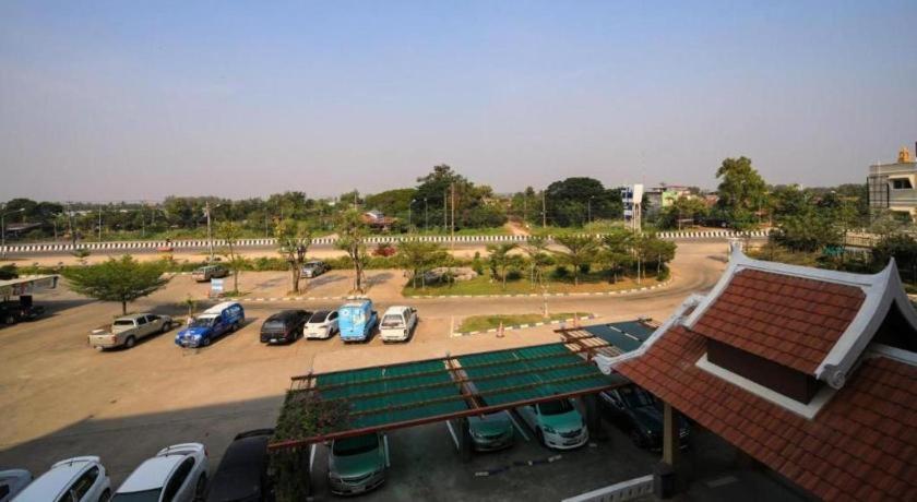Amornsukhothai Hotel Экстерьер фото