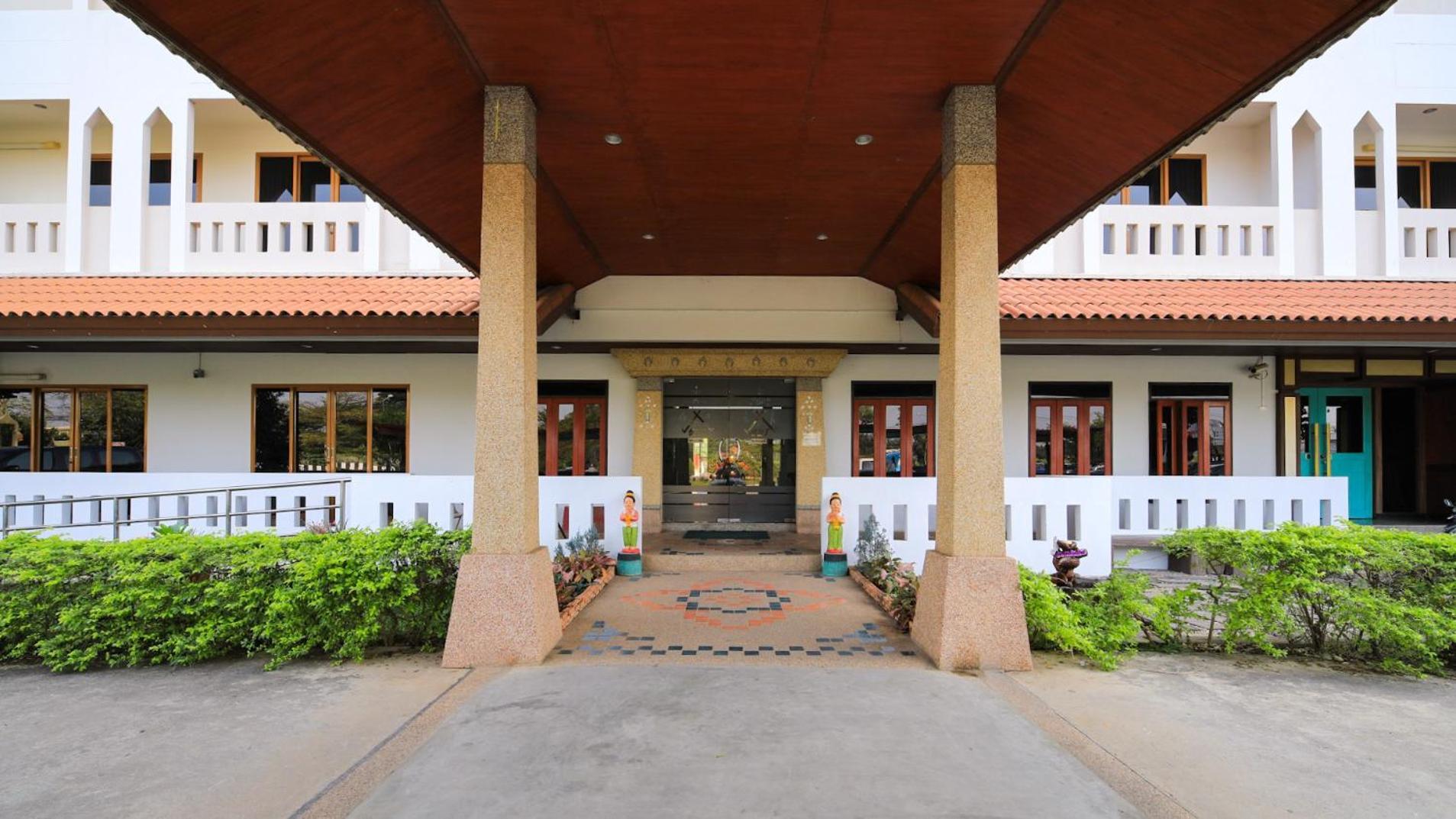 Amornsukhothai Hotel Экстерьер фото